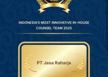 PT Jasa Raharja meraih penghargaan “Indonesia’s Most Innovative In-House Counsel Team 2025” untuk sektor asuransi dalam ajang Indonesian In-House Counsel Awards 2025 yang digelar Hukumonline di Bali. (Dok. Humas JR)