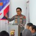 Kapolda Jambi Irjen Pol Krisno H. Siregar memberikan sambutan dalam kegiatan silaturahmi bersama organisasi mahasiswa Cipayung Plus, Aliansi BEM, dan OKP Provinsi Jambi di Rumah Kebangsaan Siginjai, Kamis (16/10/2025). (Dok. Nahar)