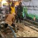Anggota Satgas TMMD ke-126 Kodim 0417/Kerinci bersama warga melaksanakan pengeboran sumur bor di Desa Sungai Jernih, Kecamatan Tanah Kampung, Kota Sungai Penuh, Minggu (19/10/2025). (Dok. Kodim 0417/Kerinci)