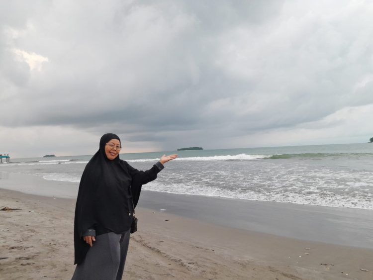 Yuhani, S. Ag. (Dok, Penulis)