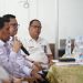Deputi Bidang Koordinasi Komunikasi dan Informasi Kemenko Polhukam Marsda TNI Eko Dono Indarto berdialog dengan jajaran Pemerintah Provinsi Jambi saat meninjau Koperasi Kelurahan Merah Putih Selamat, Kecamatan Danau Sipin, Kota Jambi, Rabu (29/10/2025). (Dok. Stepanus)