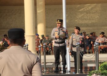 Kapolda Bengkulu Pimpin Apel Personel dan Perlengkapan Tanggap Darurat Bencana di Lapangan Anton Soejarwo, Rabu (5/11/2025). (Dok.yola)