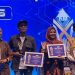 Perwakilan KIM Purwo Bakti Bersinergi Kabupaten Bungo, Provinsi Jambi, menerima penghargaan sebagai Komunitas Informasi Partisipatif Terbaik Tahun 2025 pada ajang KIM FEST Nasional 2025 di Kota Tangerang, Banten, Sabtu (15/11/2025). (Dok, Erit  Humas)