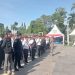 Petugas Trantib mengikuti arahan Sekda Kota Jambi A. Ridwan dalam apel kesiapan operasi penertiban gepeng dan anak jalanan di Lapangan Utama Kantor Wali Kota Jambi. (Dok. Stepanus)