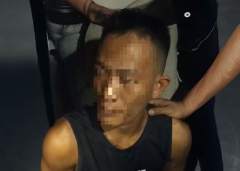 Seorang terduga pelaku pencurian dua unit sepeda motor di Desa Simpang Sungai Duren, Kabupaten Muaro Jambi, berhasil diamankan oleh tim gabungan Polsek Jaluko dan Polres Muaro Jambi, Selasa (4/11/2025). (Dok. Humas)