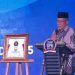 Wakil Gubernur Jambi Abdullah Sani menerima penghargaan TOP GPR Award 2025 di The Sultan Hotel & Residence Jakarta, Selasa (4/11/2025). (Dok. Erit-- Kominfo)