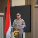 Wakapolda Jambi Brigjen Pol M. Mustaqim membuka secara resmi Pelatihan Pelayanan Publik yang Prima dalam rangka Pembangunan Zona Integritas (ZI) Tahun 2025 di Aula Gedung Siginjai Polda Jambi, Senin (3/11/2025). (Dok. Humas)