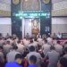 Personel Polda Jambi mengikuti kegiatan pembinaan rohani (Binrohtal) di Masjid Al-Ikhlas Mapolda Jambi, Kamis (6/11/2025). K. (Foto: Nahar)