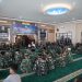 Personel Korem 042/Gapu mengikuti doa bersama dalam rangka HUT ke-66 di Masjid At-Taqwa Makorem 042/Gapu, Jambi, Jumat (7/11/2025). (Dok. Nahar)