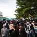 Ribuan penonton memadati area pintu masuk Sajiwa Fest 2025 di Lapangan Bandara Lama, Jambi, Sabtu (9/11/2025) Sore (Dok. Stepanus)