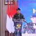 Kapolda Jambi Irjen Pol Krisno H. Siregar memberikan sambutan pada Syukuran HUT Ke-80 Korps Brimob Polri di Gedung Siginjai Sakti Wira Bakti, Jumat (14/11/2025). (Dok. Nahar)