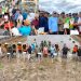 Bupati Kerinci Monadi menyerahkan alsintan jenis hidrotiller dan bibit padi kepada kelompok tani Desa Kemantan Raya sebagai langkah memperkuat ketahanan pangan daerah, Sabtu (22/11). (Dok. Deko)