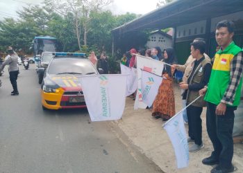 Prosesi pelepasan bantuan berlangsung di Kantor Yakesma, Jalan Bandar Raya, Kelurahan Pematang Gubernur, Kecamatan Muara Bangkahulu, Kota Bengkulu, Minggu (14/12/2025). (Dok.yola)