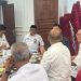 Sekretaris Daerah Provinsi Jambi Dr. H. Sudirman, S.H., M.H. memimpin rapat koordinasi persiapan pengiriman bantuan untuk korban bencana di Aceh, Sumatera Barat, dan Sumatera Utara, di Kantor Gubernur Jambi, Rabu (10/12/2025) (dok..Daus)