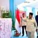 Presiden Prabowo Subianto menyaksikan penyerahan laporan capaian hasil kerja Satgas Penertiban Kawasan Hutan (PKH) dan penyelamatan keuangan negara tahun 2025 di Gedung Utama Kejaksaan Agung RI, Jakarta, Rabu (24/12/2025). (Dok. presidenri.go.id)