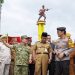 Gubernur Jambi Al Haris bersama unsur Forkopimda dan jajaran TNI-Polri mengikuti Apel Peringatan Peristiwa Pertempuran Tugu Juang Simpang Tiga Sipin di Monumen Tugu Juang, Kota Jambi, Senin (29/12/2025). (Dok. Stepanus)