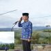 Wakil Bupati Kerinci, H. Murison, memimpin upacara peringatan HUT Ke-54 KORPRI di Lapangan Kantor Bupati Kerinci, Bukit Tengah, Senin (1/12/2025). (Dok. Deko)