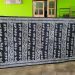 Warga Binaan Lapas Kelas IIA Jambi memperlihatkan hasil karya batik yang dibuat dalam program pembinaan kemandirian di workshop pembinaan.(Dok. Daus)