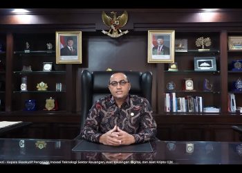 Hasan Fawzi, Kepala Eksekutif Pengawas Inovasi Teknologi Sektor Keuangan, Aset Keuangan Digital, dan Aset Kripto OJK, saat menyampaikan sambutan dalam webinar penguatan peran Pemeringkat Kredit Alternatif yang digelar bersama Kementerian Keuangan secara daring. (Dok. Humas OJK)
