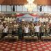 Danrem 042/Gapu Brigjen TNI Heri Purwanto, S.E., M.Sc. bersama Gubernur Jambi Dr. H. Al Haris, S.Sos., M.H. berfoto bersama para penerima Penghargaan Keselamatan dan Kesehatan Kerja (K3) tingkat Provinsi Jambi di Auditorium Rumah Dinas Gubernur Jambi, Rabu (10/12/2025). (Dok.Nahar)