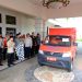 Gubernur Jambi Al Haris melepas armada bantuan kemanusiaan untuk korban bencana di Aceh, Sumut, dan Sumbar dari Posko Bencana Provinsi Jambi, Kamis (11/12/2025). (Dok. Daus)
