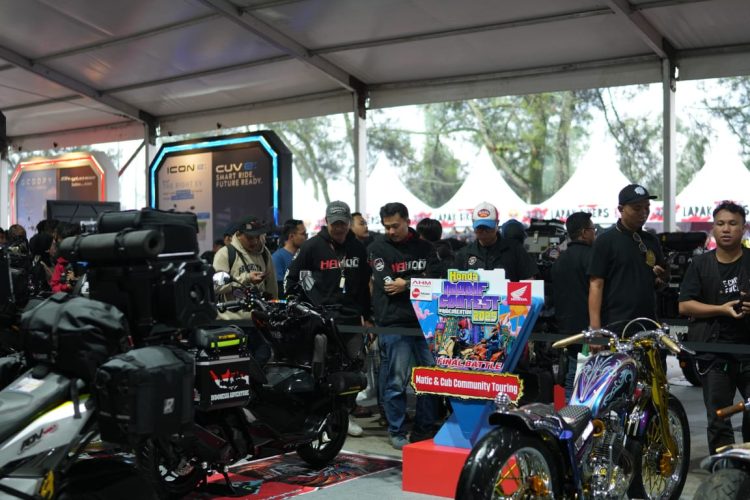 Final Battle Honda Modif Contest 2025 menampilkan puluhan karya modifikasi terbaik sepeda motor Honda di Yonif 303 SSM Cibuluh, Garut, Jawa Barat, yang digelar bersamaan dengan Honda Bikers Day 2025. (Dok. Sinsen)