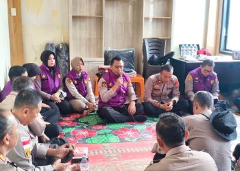 Tim Trauma Healing Mabes Polri melaksanakan kegiatan Trauma Healing dan pendampingan bagi personel Polres Aceh Tamiang, Rabu (21/1/2026). (Dok/yola)
