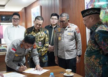 Kapolda Aceh Terima 1,2 Juta PIN E-Learning untuk Pembelajaran Mandiri Siswa Korban Bencana, Serah terima tersebut berlangsung di Jakarta, Selasa (27/1/2026). (Dok/yola)