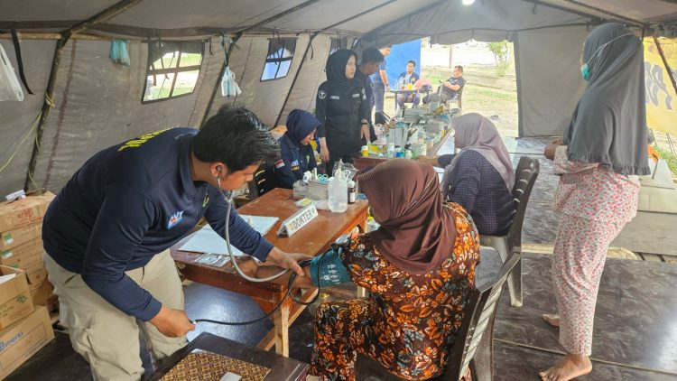 Bakti Kesehatan dan Pengobatan dalam rangka Operasi Aman Nusa II, yang dilaksanakan secara serentak di sejumlah wilayah Aceh, Rabu (21/1/2026). (Dok/yola)