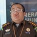 Kepala Seksi Penerangan Hukum Kejaksaan Tinggi Jambi memberikan keterangan terkait perkembangan penyidikan dugaan korupsi pembebasan lahan Pelabuhan Ujung Jabung, Rabu (28/1/2026). (Dok. Nahar)