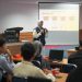 Seorang pemateri menyampaikan edukasi decluttering kepada pelajar dan mahasiswa dalam rangkaian program Berpacu Dalam Sinergi yang digelar PT Astra Honda Motor (Dok. Sinsen)