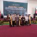 Kasat Binmas Polresta Jambi AKP Sukman, S.H mewakili Kapolresta Jambi menghadiri Sidang Senat Terbuka Wisuda Sarjana ke-4 Institut Agama Islam Muhammad Azim Jambi di Maulidia Convention Center, Kota Jambi, Sabtu (13/1/2026).  (Dok. Nahar)