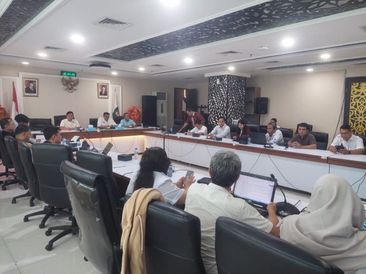 Anggota Pansus Percepatan Investasi DPRD Provinsi Jambi saat melakukan konsultasi dengan Direktorat Jenderal Bina Administrasi Kewilayahan Kemendagri di Jakarta, Rabu (14/1/2026) (Dok. Humas)