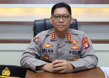 Kabid Humas Polda Jambi Kombes Pol. Erlan Munaji menyampaikan imbauan penghentian segala bentuk kekerasan di lingkungan sekolah menyusul viralnya insiden di SMK Negeri 3 Tanjung Jabung Timur, Jumat (17/1/2026). (Dok. Humas)