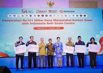 Penyerahan dana secara simbolis digelar oleh OJK selaku koordinator Satgas PASTI dan IASC di Jakarta, Rabu (21/1/2026). (Dok. Humas OJK)