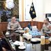 Kapolda Jambi Irjen Pol. Krisno H. Siregar (kanan) berdialog dengan jajaran Majelis Ulama Indonesia (MUI) Provinsi Jambi saat silaturahmi di Ruang Kerja Kapolda Jambi, Kamis (29/1/2026). (Dok. Humas)