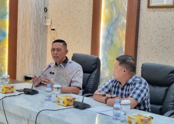 Kepala BNN Provinsi Jambi Brigjen Pol. Asep Saepudin bersilaturahmi dengan Plt. Kepala Dinas Pendidikan Provinsi Jambi M. Umar MY membahas kerja sama pencegahan narkoba di lingkungan sekolah, Kamis (30/1/2026). (Dok. Akbar)
