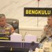 Kapolda Bengkulu Irjen Pol. Mardiyono, S.I.K., M.Si., mengikuti kegiatan zoom launching Direktorat Perlindungan Perempuan dan Anak serta Pemberantasan Perdagangan Orang (PPA-PPO) di Polda Bengkulu, Rabu (21/1/2026). (Dok/yola)