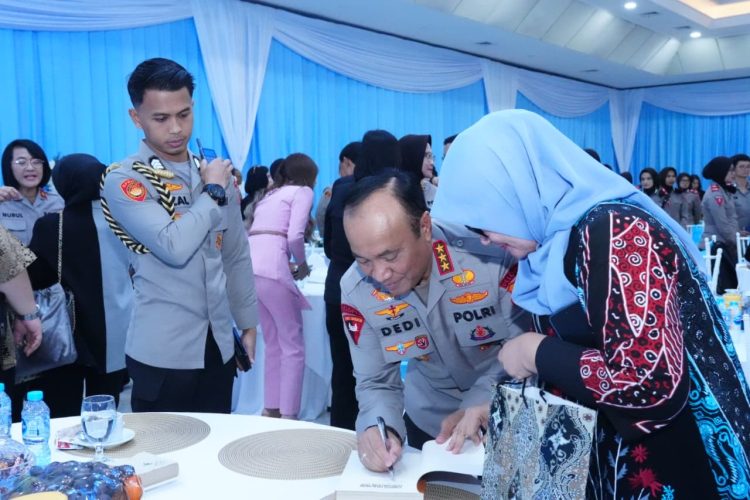 Kepolisian Negara Republik Indonesia menggelar peluncuran dan bedah buku, bertempat di Aula Bareskrim Polri Lantai 9, Rabu (21/1/2026). (Dok/yola)
