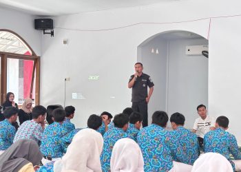 Subdit Penmas Bidhumas Polda Bengkulu menggelar sosialisasi bertema “Cyberbullying dan Etika Bermedia Sosial” di SMK Negeri 3 Kota Bengkulu, Rabu (11/02/2026). (Dok/yola)