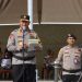 Wakapolda Bengkulu, Brigjen Pol Dicky Sondani, S.I.K., M.H., memimpin apel gelar pasukan Operasi Keselamatan Nala 2026 di Lapangan Anton Soedjarwo Polda Bengkulu, Senin (2/2/2026). (Dok/yola)