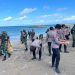 Polda Bali bersama TNI dan Masyarakat Gelar Karya Bakti Pembersihan Pantai Kedonganan dan Kuta, Selasa (3/2/2026). (Dok/Yola)