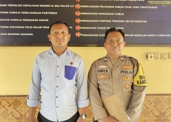 IPDA Supriyadi yang didampingi Bhabinkamtibmas Kandang Limun, Aiptu Ferry Kurniawan, dalam keterangannya, Selasa (24/2/2026). (Dok/yola)