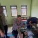 Mahasiswa STIK Lemdiklat Polri Angkatan 83/WPS bersama mahasiswa Universitas Bumi Persada mendampingi pelaksanaan khitanan massal bagi anak-anak di Dayah Raudhatul Huda (Dok. Humas)