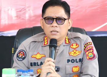 Kabid Humas Polda Jambi Kombes Pol. Erlan Munaji saat memberikan keterangan (dok.humas Polda Jambi)