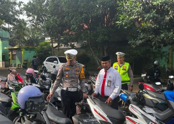 Aksi Simpatik Pengecekan Kendaraan Siswa di MAN 3 Kota Jambi (dok.nahar)