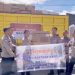 Pelepasan bantuan secara simbolis dilakukan langsung oleh Kapolres Aceh Timur, AKBP Irwan Kurniadi, S.I.K., didampingi oleh tim koordinator bantuan bencana, Kamis (19/02/2026). (Dok/yola)