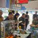 Petugas Subdit I Indagsi Ditreskrimsus Polda Jambi bersama instansi terkait melakukan pengecekan harga dan ketersediaan bahan pokok di Pasar Tradisional Angso Duo, Kota Jambi, Selasa (3/2/2026). (Dok. Nahar)