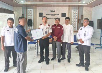 Warga Binaan Lapas Muara Tebo Terima Rapor Paket B dan C (Dok. Humas)