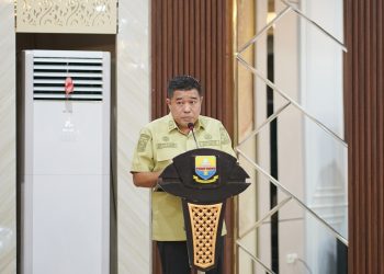 Kepala Dinas PUTR Provinsi Jambi, Muzakir saat menyampaikan sambutan pada rakor dan Sinkronisasi Forum OPD Bidang Pekerjaan Umum Kabupaten/Kota se-Provinsi Jambi, Jumat (6/2/2026), (Dok. Stepabus)